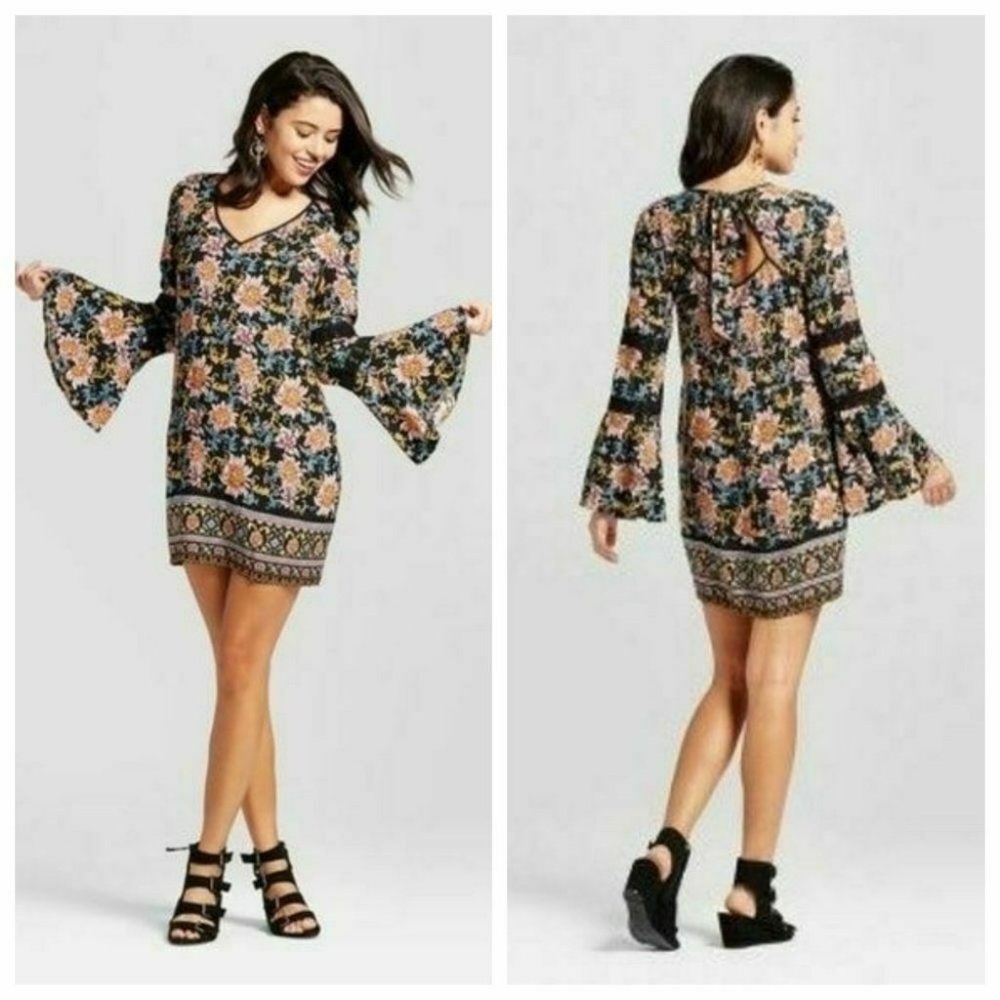 Xhilaration Mini Dress V-Neck Floral Print Bell Sleeves Pockets Bohemian XS